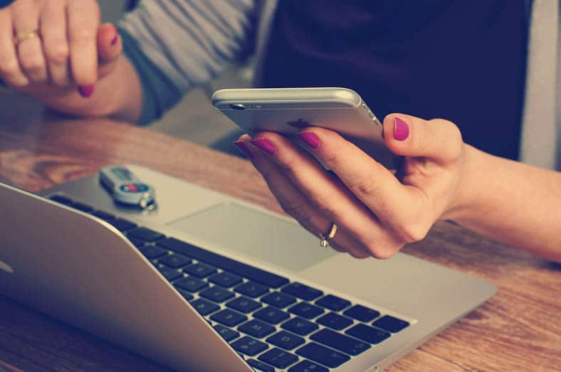 Era do imediatismo com a conexão e as mensagens instantâneas