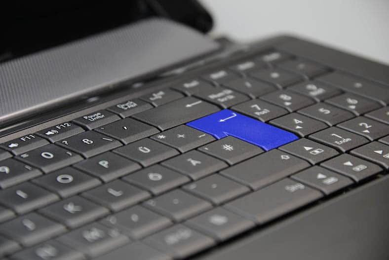 Responsabilidade digital: Quando as pessoas se escondem atrás de um Enter