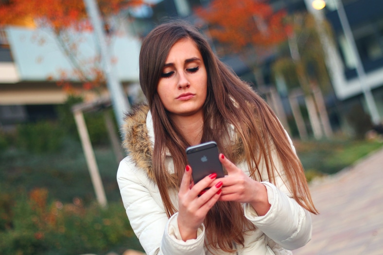 Sarahah ajuda a oficializar o cyberbullying no século 21?