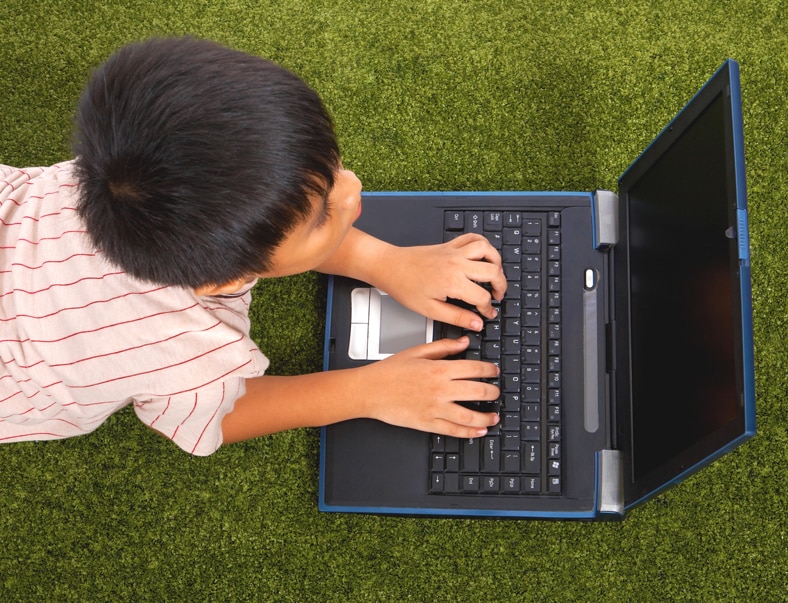 Pequenos na informática: veja 5 projetos de programação digital infantil